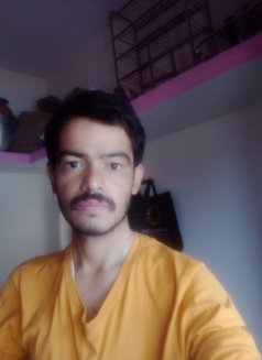 Prashh - Male escort in Bangalore Photo 1 of 1