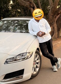 Prateek big hard dick - Male escort in Bangalore Photo 4 of 8