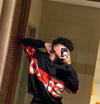 Pratham - Acompañantes masculino in Gurgaon