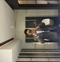 Pratham - Acompañantes masculino in Mumbai