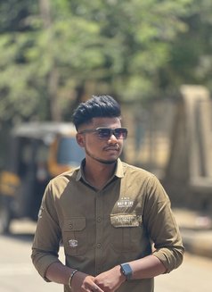 Pratham - Male escort in Mumbai Photo 2 of 4