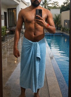 Pratham - Male escort in Vasai Photo 2 of 2