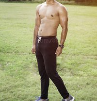 Pratheek - Acompañantes masculino in Bangalore