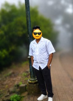Prathmesh - Male escort in Mumbai Photo 3 of 4