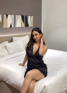 Pratibha Chauhan - escort in Pune Photo 1 of 3