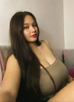 Pratibha Chohan - escort in Kolkata Photo 1 of 2