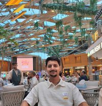 Pratik - Acompañantes masculino in Dubai