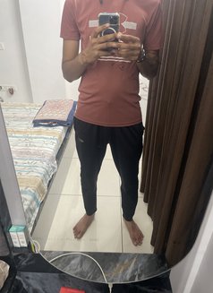 Pratik - Intérprete masculino de adultos in Vadodara Photo 1 of 1