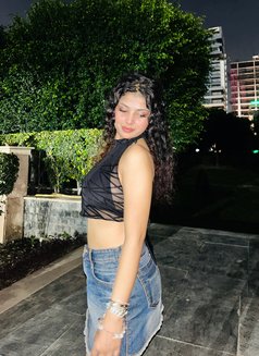 Pratiksha - escort in Kochi Photo 2 of 4