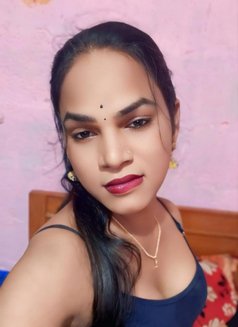 Pravalika - Transsexual escort in Bangalore Photo 7 of 11