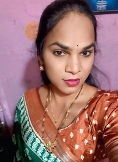 Pravalika - Transsexual escort in Bangalore Photo 8 of 11