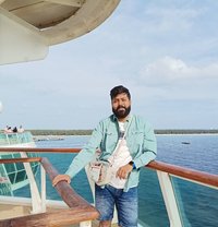 Praveen - Male companion in Bangalore Photo 1 of 2
