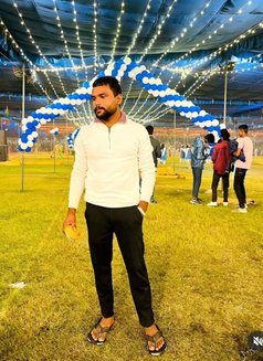 Praveen - Male escort in Noida Photo 1 of 9