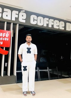 Praveenvarma - Acompañantes masculino in Hyderabad Photo 9 of 11