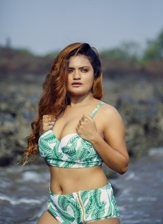 Pravya Model From Mumbai - escort in Bangalore Photo 4 of 8