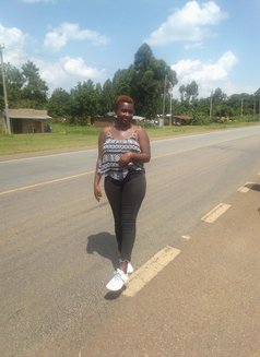 Praxides Alacha - puta in Kisumu Photo 1 of 2