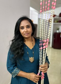 PRECENT VEDIO CALL SERVICES - puta in Hyderabad Photo 2 of 5