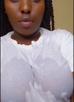 Precious - escort in Kyoto Photo 1 of 2