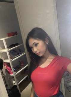 Precious - Transsexual escort in Manila Photo 10 of 12