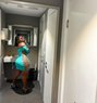 Precious giving service/Cumshow🥂 - puta in Noida Photo 2 of 4