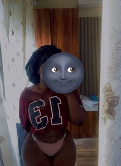 Precious - puta in Noida Photo 8 of 8