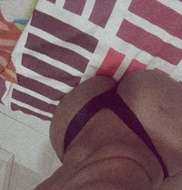 Precious - escort in Noida Photo 1 of 2