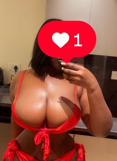 Precious - escort in Noida Photo 1 of 5