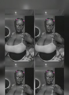 Precious - escort in Lagos, Nigeria Photo 4 of 5