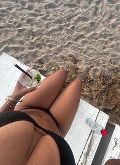 Precious - escort in Mirissa Photo 2 of 3