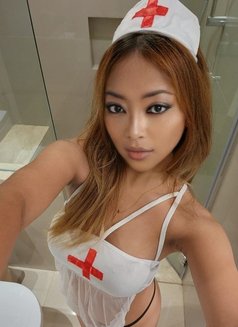 Preeda - escort in Hong Kong Photo 2 of 4