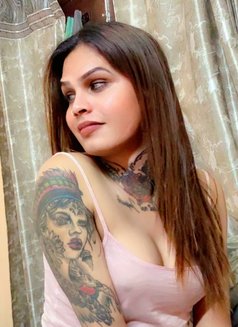 Preet Gill - Acompañantes transexual in Chandigarh Photo 5 of 8