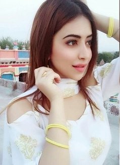 PREET LUDHIANA 𝟵𝟴𝟳𝟴𝟴𝟓𝟑𝟑𝟰𝟑 - escort in Ludhiana Photo 1 of 4