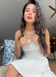 Preet - escort in Dubai Photo 1 of 5