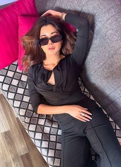 Preet - escort in Dubai Photo 5 of 5