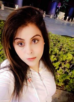 Preet - escort in Dubai Photo 6 of 10