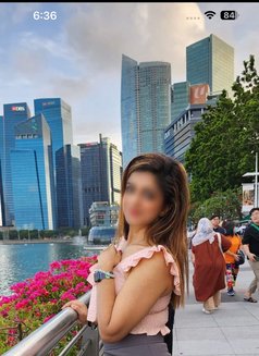 Preet - escort in Dubai Photo 3 of 3