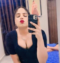 Preet - Acompañantes transexual in Chandigarh Photo 1 of 4