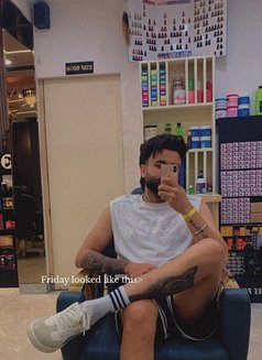 Preet - Male escort in Chandigarh Photo 2 of 6