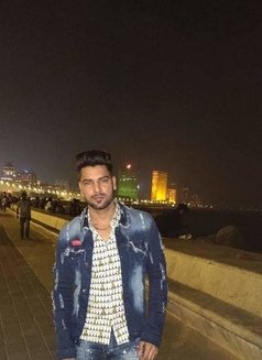 Preet Punjabi Munda - Male escort in Mumbai Photo 5 of 11