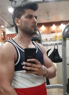 Preet Punjabi Munda - Male escort in Mumbai Photo 10 of 11