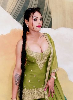 Preet verma - Acompañantes transexual in Chandigarh Photo 12 of 12