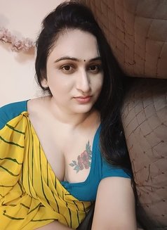 Preethi - Transsexual escort in Hyderabad Photo 5 of 5