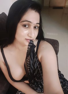 Preethi - Transsexual escort in Hyderabad Photo 6 of 6