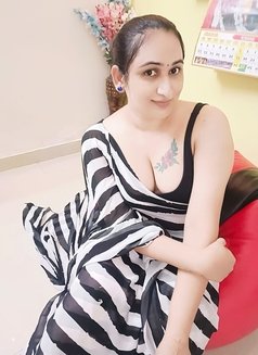 Preethi - Transsexual escort in Hyderabad Photo 6 of 6