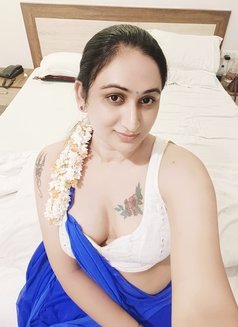 Preethi - Transsexual escort in Hyderabad Photo 4 of 6