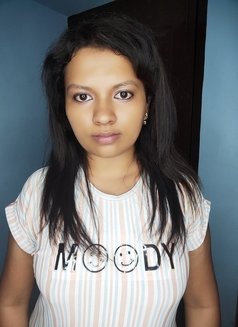 Preethika Tamil Independent Girl - Intérprete de adultos in Chennai Photo 4 of 4