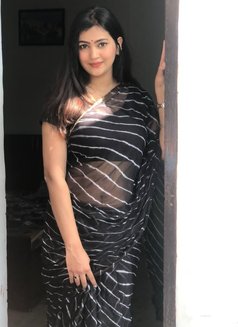 ꧁♧🦋༻ Preeti a Sexy and Beautiful ༻♧☆꧂ - puta in Surat Photo 1 of 2
