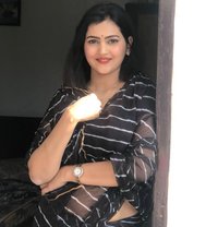 ꧁♧🦋༻ Preeti a Sexy and Beautiful ༻♧☆꧂ - escort in Surat