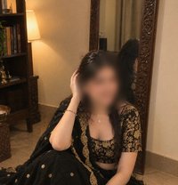 Preeti Available in Escort - puta in Mangalore