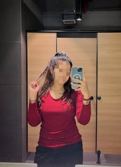 𓊈𒆜❤preeti𒆜𓊉 Cam & Meet Show - puta in Hyderabad Photo 4 of 4